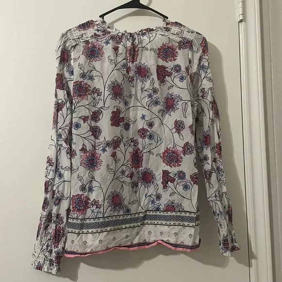 TALBOTS SMOCKED SHOULDER TOP - FLORAL VINES SIZE S - Picture 3 of 9